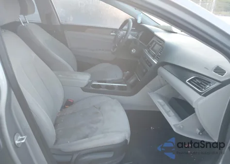 2015 Hyundai Sonata Sport z USA, uszkodzony, nr VIN 5NPE34AFXFH050925